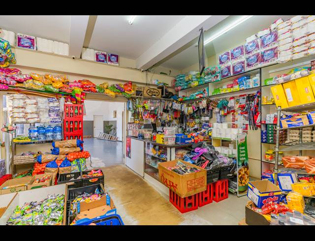 107M² BUSINESS FOR SALE IN MONTCLAIR